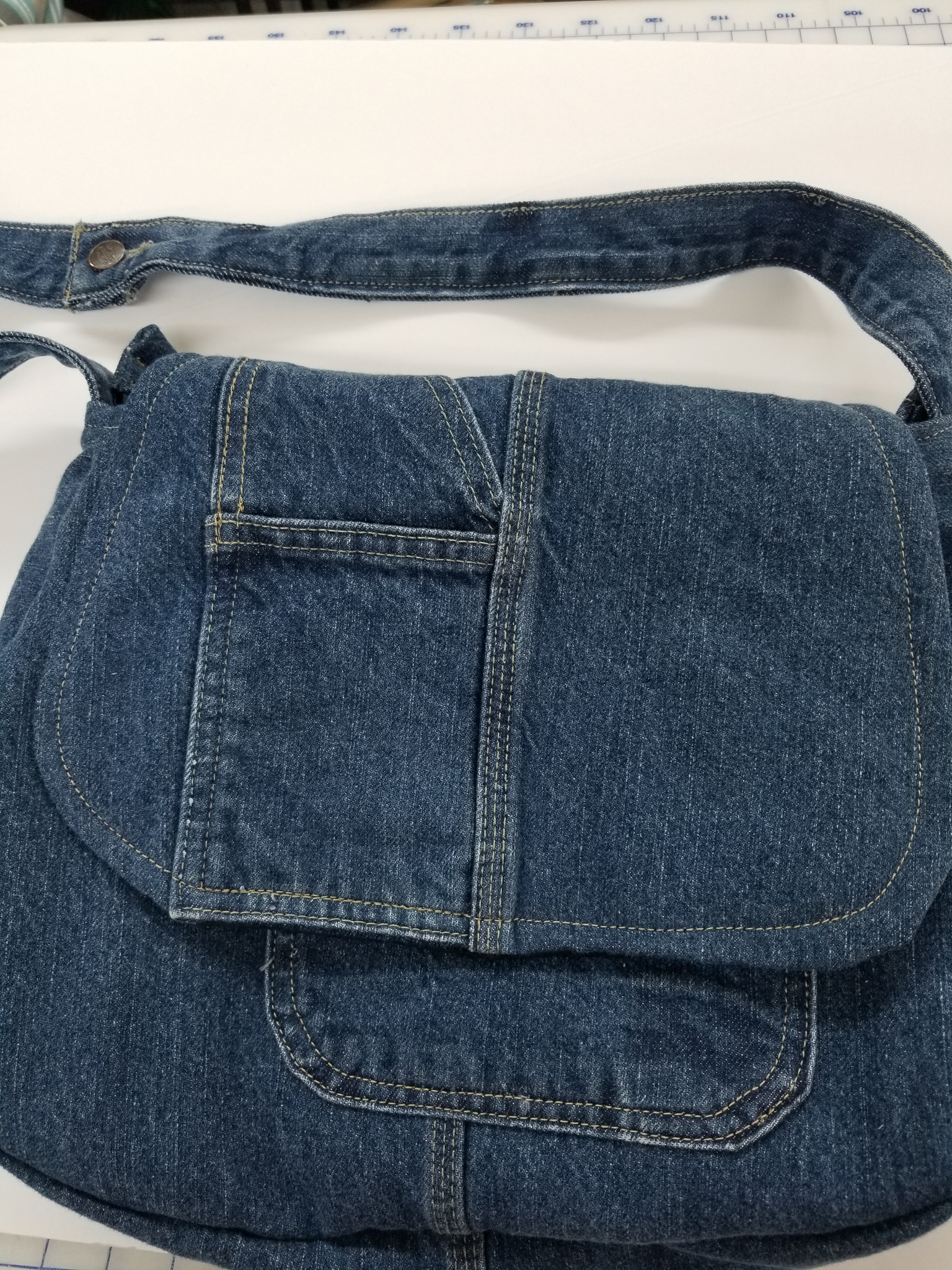From Jeans to Messenger Bag StitchLee