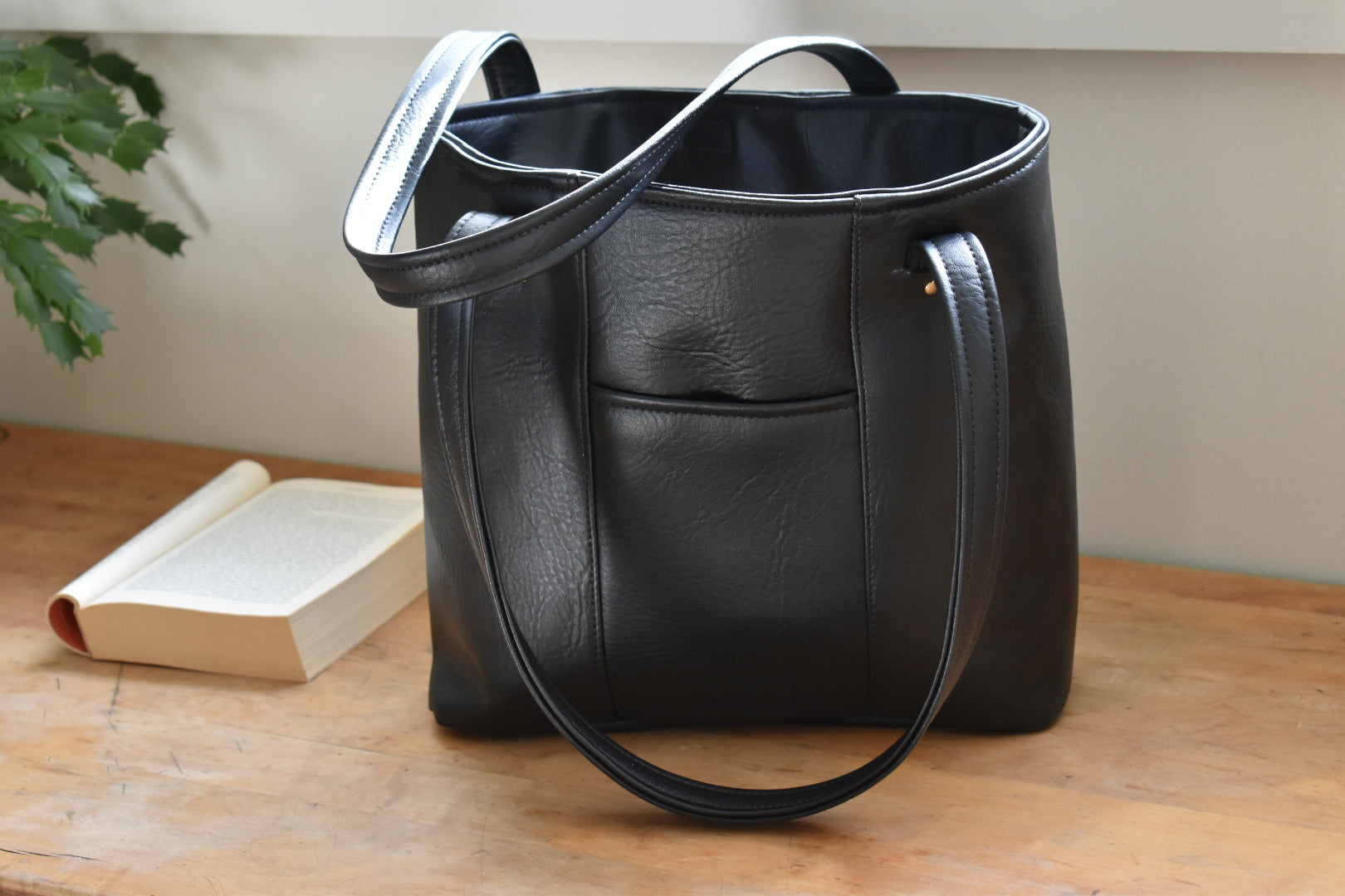 Large BLACK OVERSIZE SHOPPER Bag Black Leather Tote Bag Oversized Tote Big  Shoulder Bag, Travel Bag, Shopping Bag Everyday Purse - Etsy | Leather  cosmetic bag, Large leather tote bag, Black leather